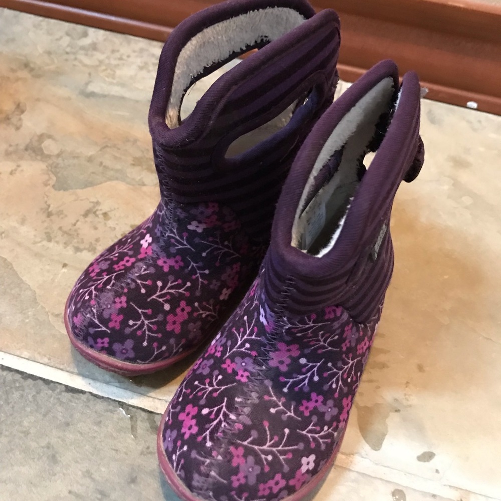 Girls Bogs Size 5